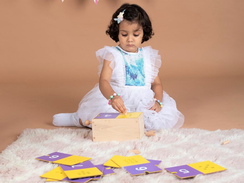 Peg Counting Box – The Sculpted Brain